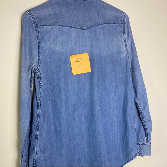 GAP Maternity Denim Womens Soft Distressed Button Up w/ pockets Size Small - Picture 11 of 11